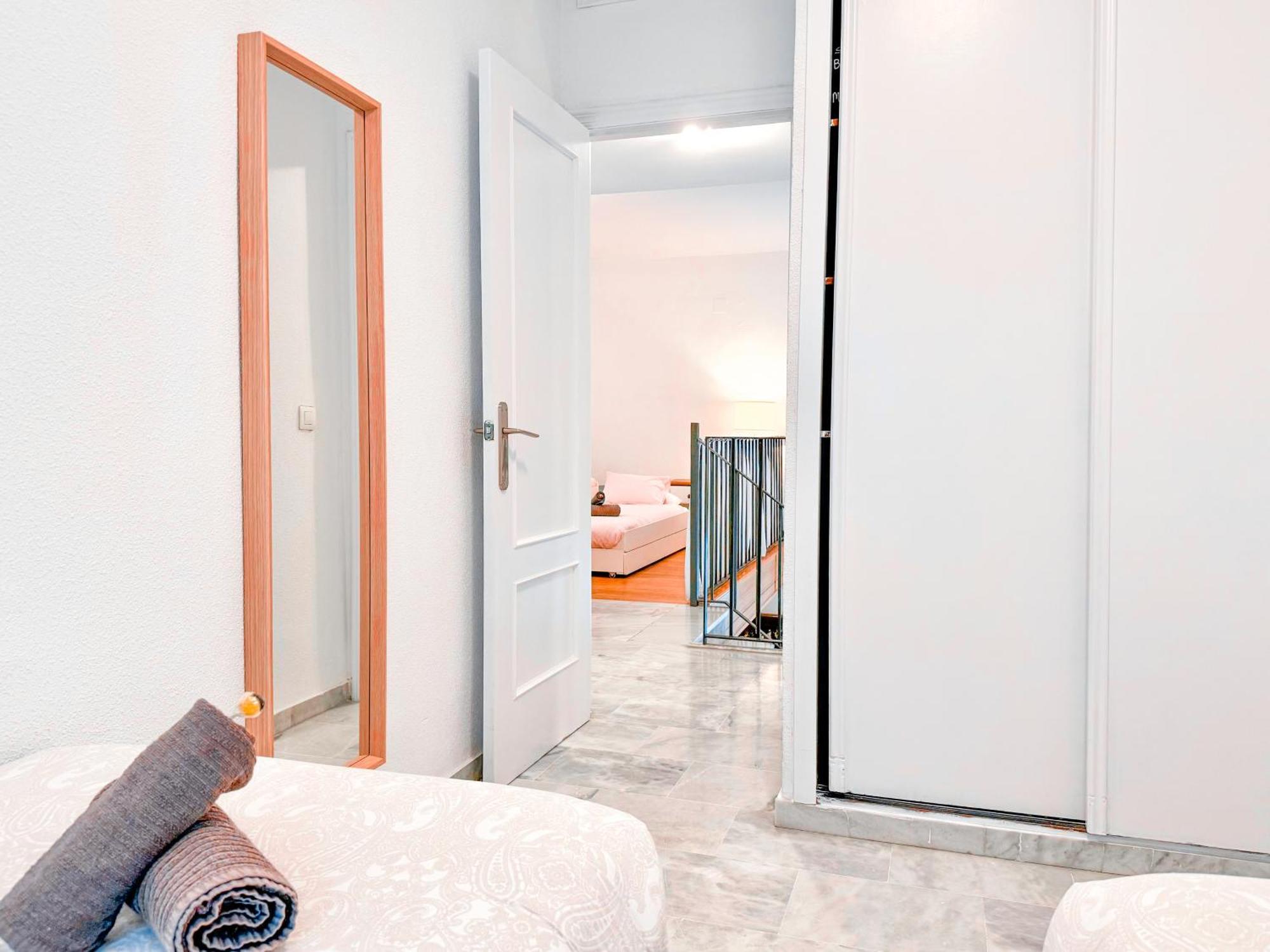 شقة Alameda Duplex In The Old Town إشبيلية المظهر الخارجي الصورة